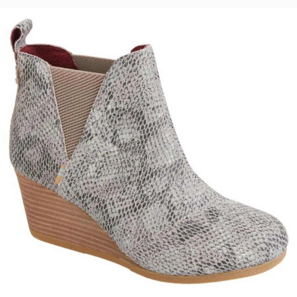 Toms Snakeskin Wedge 11